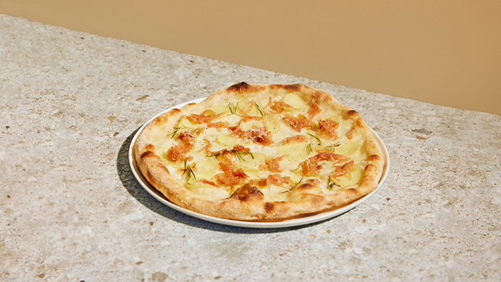 Pizza romana con patate e scalogno confit
