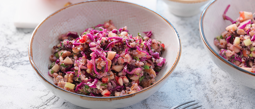 Quinoa salad with walnuts
