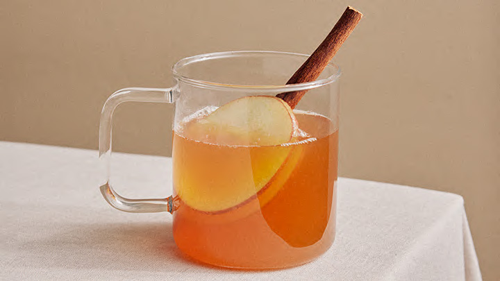 Hot spiced cider